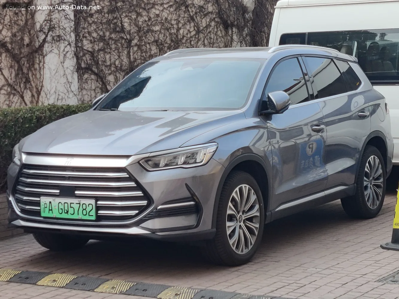 BYD Song Song Pro (facelift 2021) DM-i 1.5 (197 лс) E-CVT 2021 - 2023