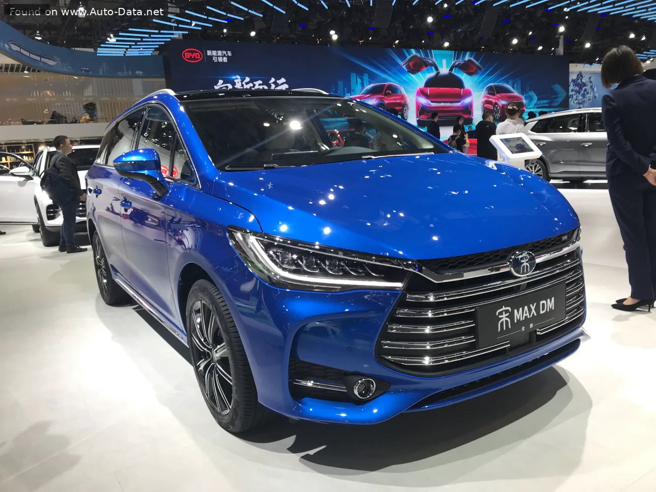 BYD Song Max Song Max DM 1.5TI 9.98 kWh (310 лс) DCT 2019 - 2021