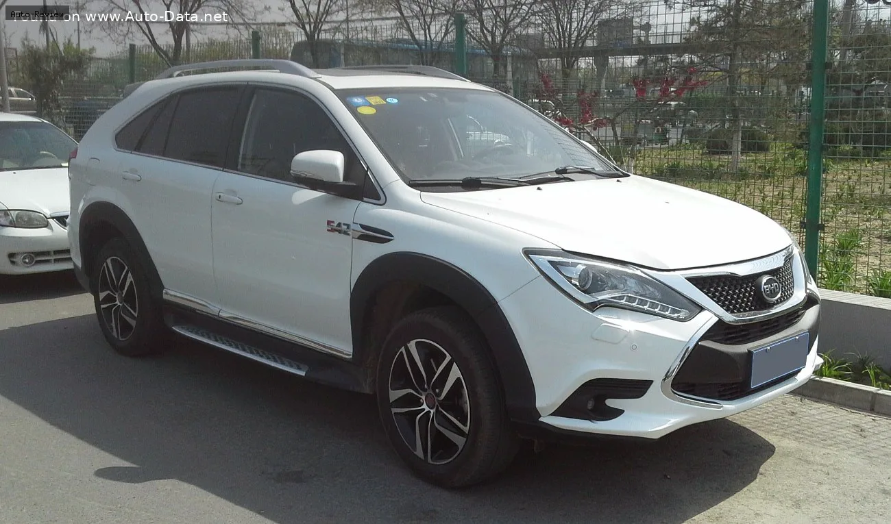 BYD Tang Tang I 2.0T (505 лс) Plug-in Hybrid 4WD DCT 2015 - 2018