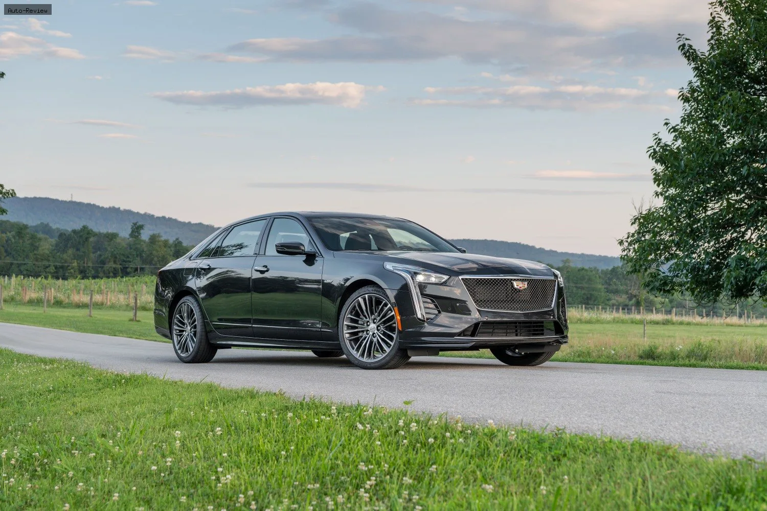 Cadillac CT6 CT6 I (facelift 2019) V Blackwing 4.2 V8 (550 лс) AWD Hydra-Matic 2019 - 2020