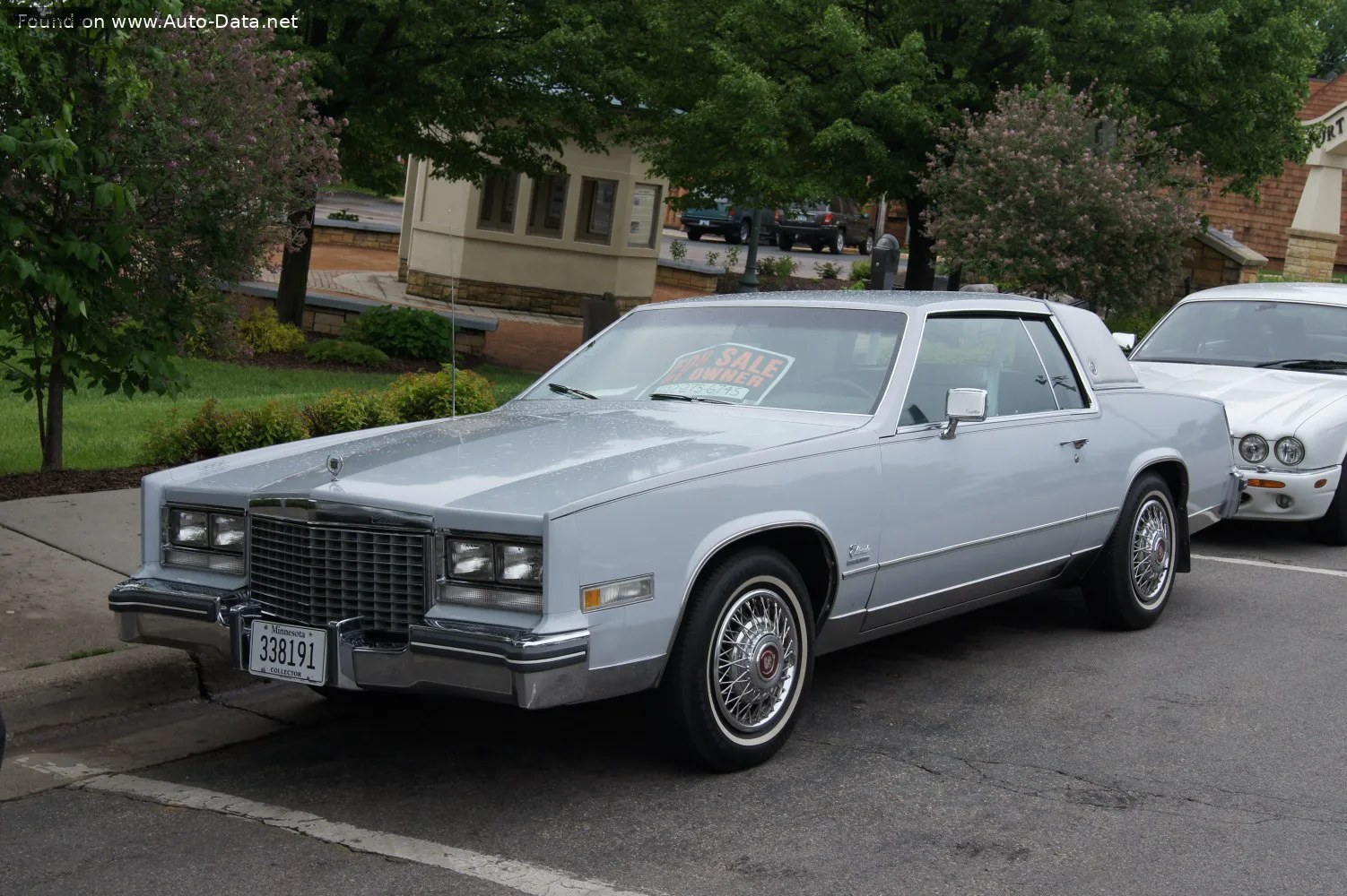 Cadillac Eldorado Eldorado X 5.7 V8 (170 лс) Hydra-Matic 1979 - 1979