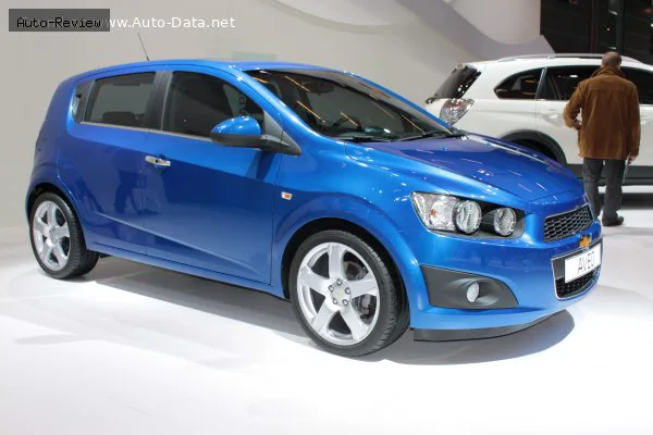 Chevrolet Aveo Aveo II Hatchback 1.4 (100 лс) Automatic 2011 - 2015 — фото 4