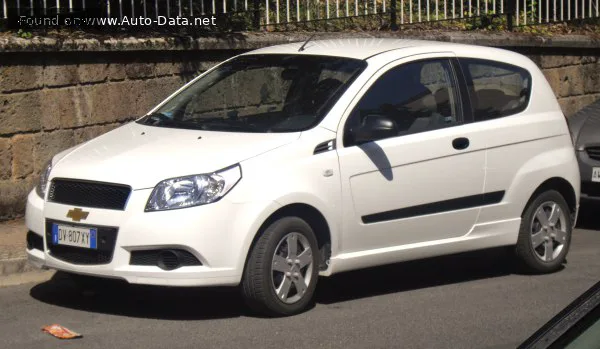 Chevrolet Aveo Aveo Hatchback 1.4 i 16V (101 лс) 2008 - 2011 — фото 2