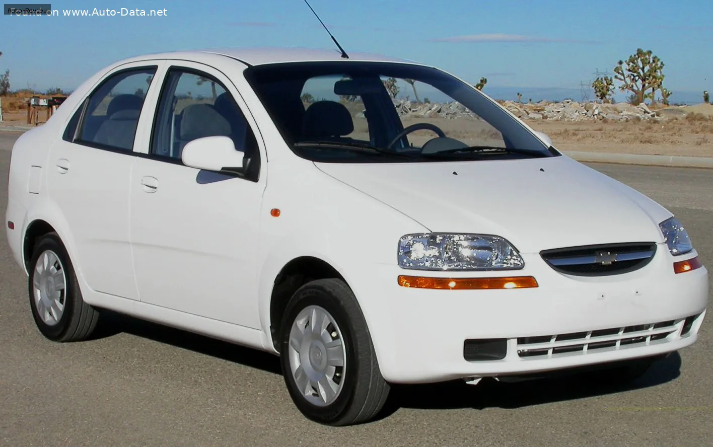Chevrolet Aveo Aveo Sedan 1.6 i 16V (106 лс) Automatic 2003 -