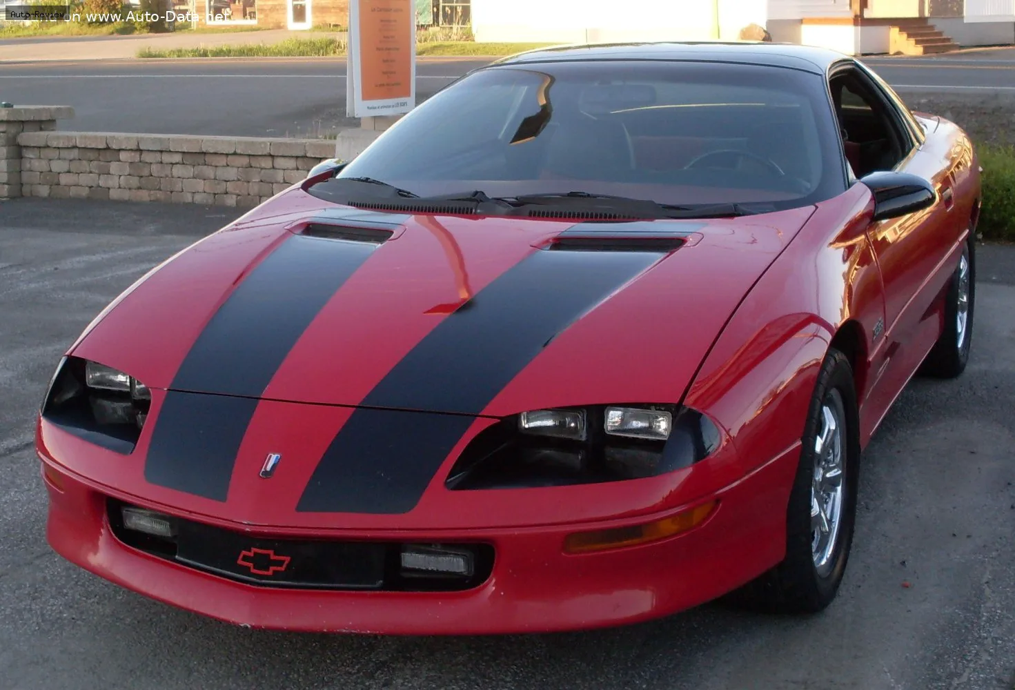 Chevrolet Camaro Camaro IV 3.4 i V6 (160 лс) Automatic 1992 - 1996 — фото 3