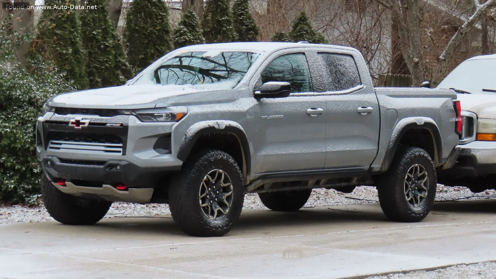 Chevrolet Colorado Colorado III Crew Cab Short Box ZR2 2.7 Turbo (310 лс) 4WD Automatic 2023 -