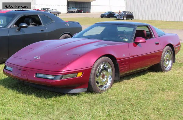 Chevrolet Corvette Corvette Coupe (C4, facelift 1990) 5.7 V8 (300 лс) 1992 - 1995 — фото 4