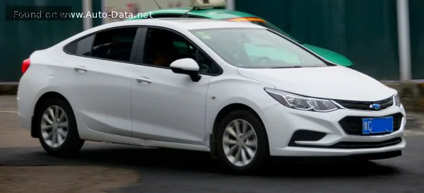 Chevrolet Cruze Cruze Sedan II 1.4 (155 лс) Automatic 2016 - 2018 — фото 2