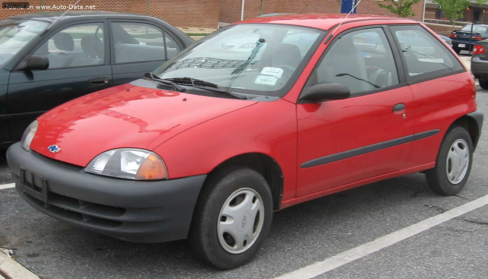 Chevrolet Metro Metro (MR226) 1.0 i (56 лс) 1998 - 2007