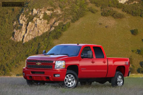 Chevrolet Silverado 2500 HD Silverado 2500 HD II (GMT900, facelift 2011) Crew Cab Standard Box 6.0 V8 (360 лс) 4WD Automatic 2011 - 2014 — фото 4
