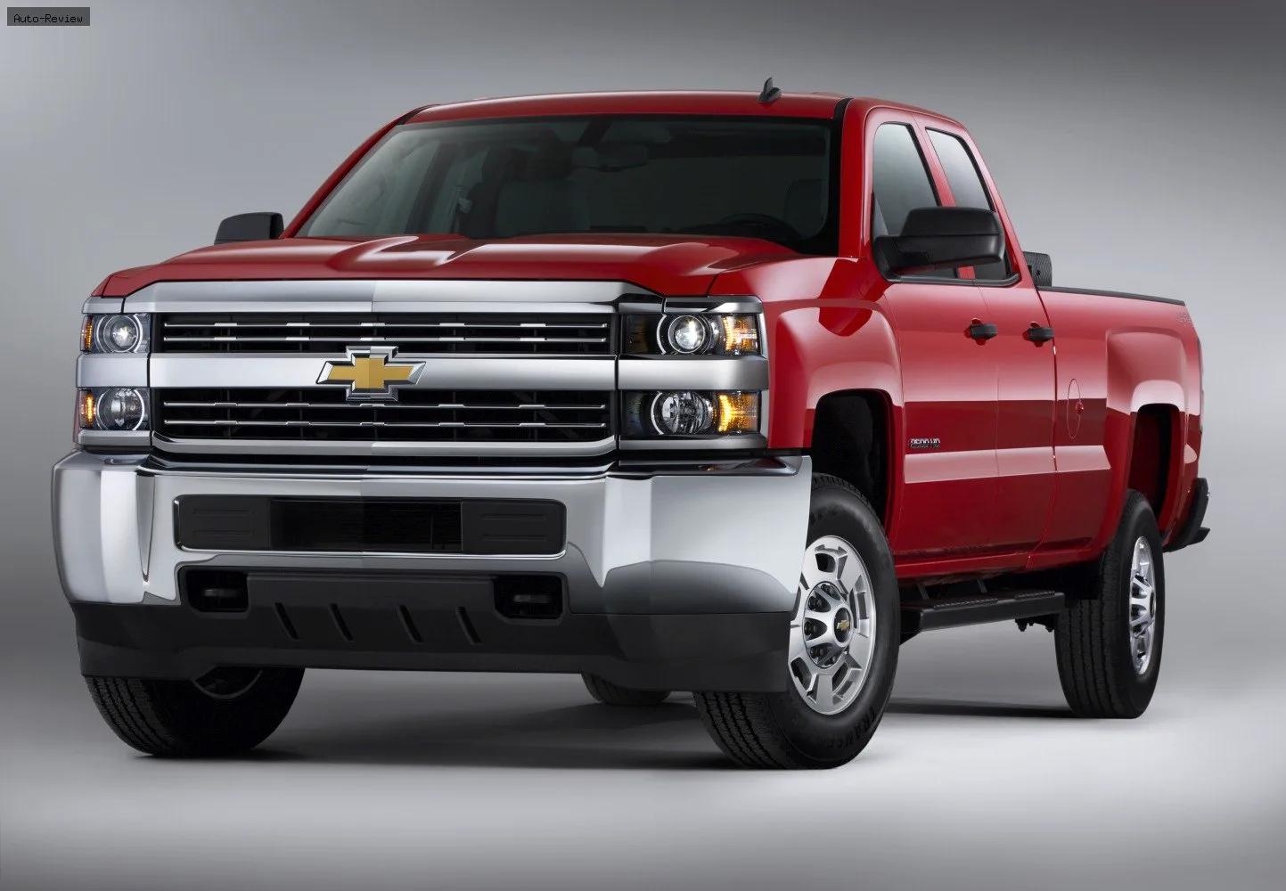 Chevrolet Silverado 2500 HD Silverado 2500 HD III (K2XX) Regular Cab Long Box 6.6 Duramax TD V8 (445 лс) Automatic 2017 - 2019