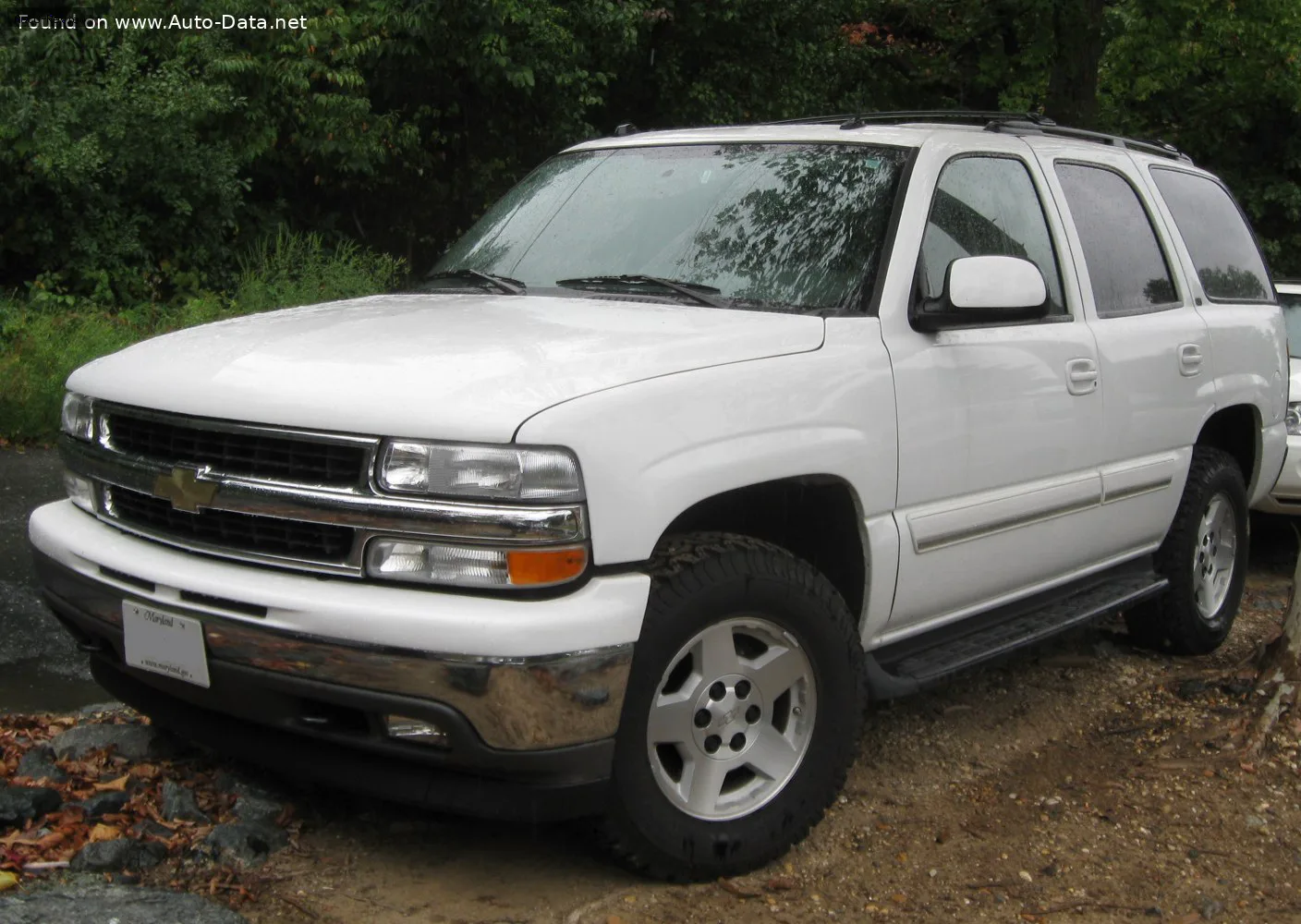 Chevrolet Tahoe Tahoe (GMT820) 5.3 i V8 4WD (300 лс) 2004 - 2007