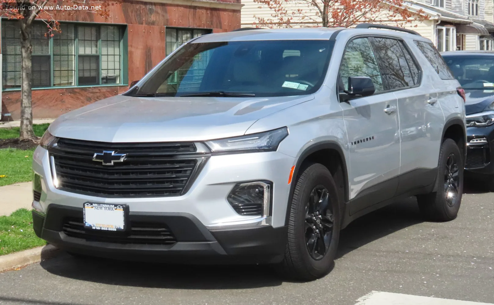 Chevrolet Traverse Traverse II (facelift 2021) 3.6 V6 (310 лс) AWD Hydra-Matic 2021 - 2024
