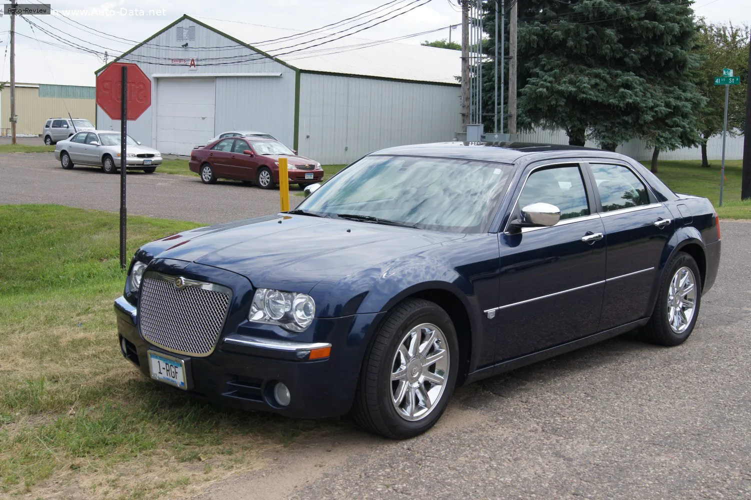 Chrysler 300 300 Touring 5.7 i V8 16V (340 лс) 2004 - 2010