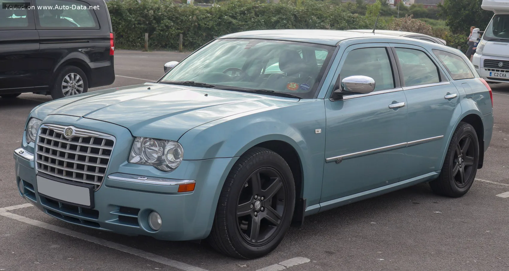 Chrysler 300 300 Touring 5.7 i V8 AWD (340 лс) 2004 - 2010
