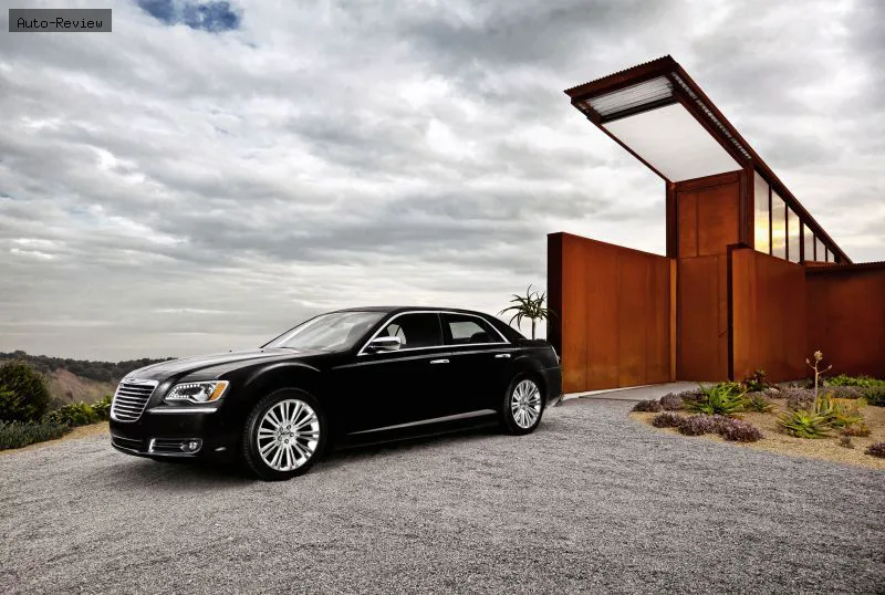 Chrysler 300 300 II SRT8 6.4 HEMI V8 (470 лс) Automatic 2012 - 2014