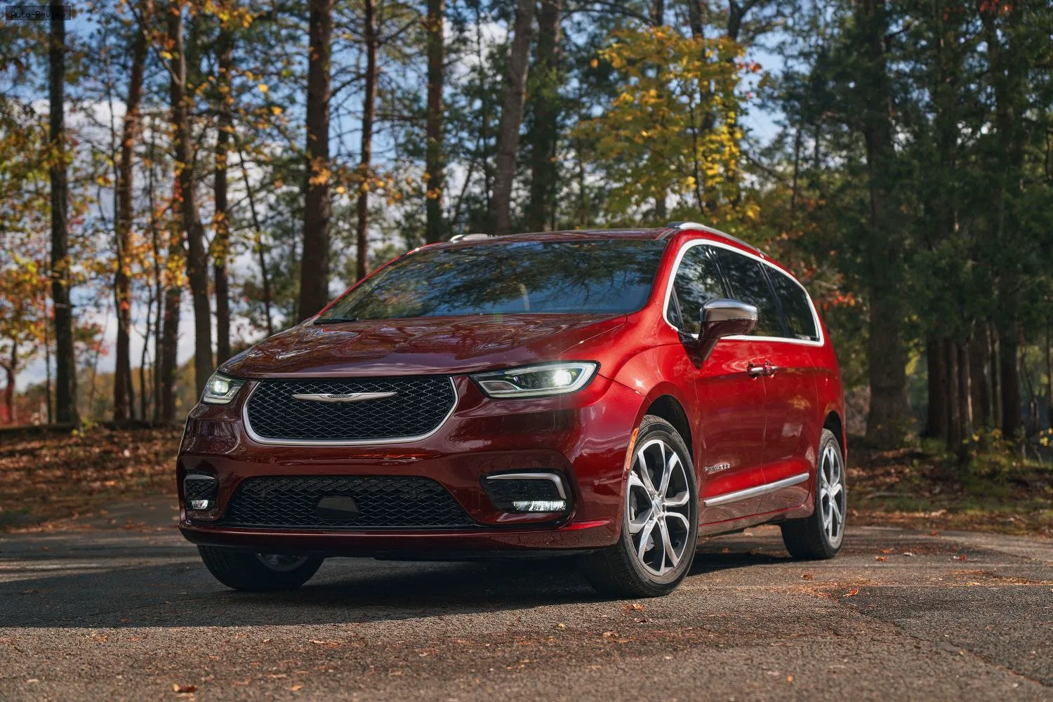 Chrysler Pacifica (minivan) Pacifica (facelift 2021) 3.6 Pentastar V6 (291 лс) Automatic 2021 -