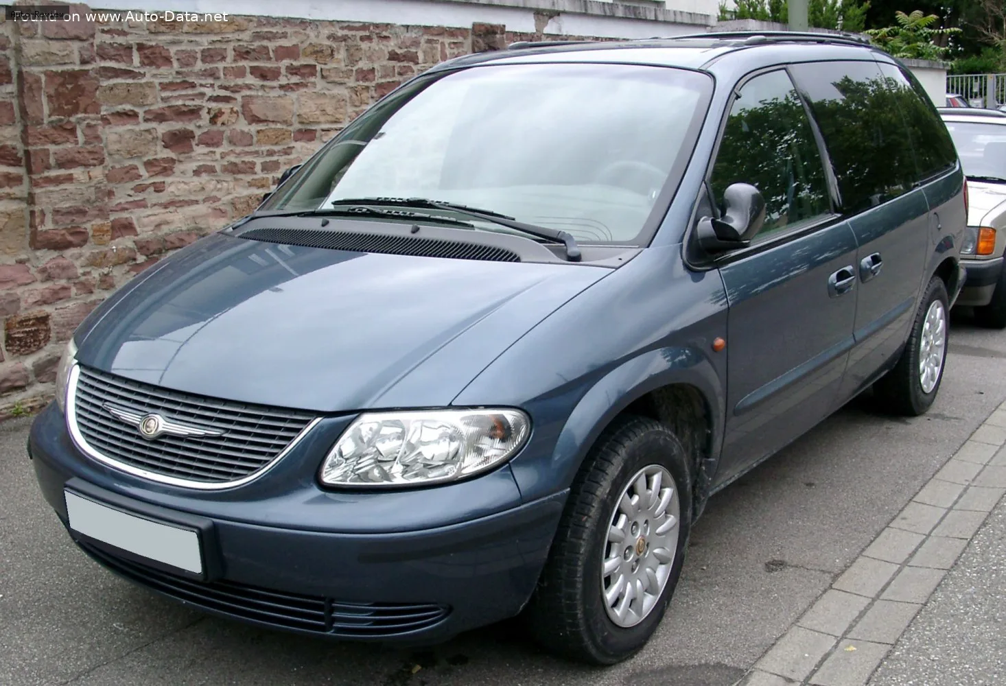Chrysler Voyager Voyager IV 2.8 CRD TD (150 лс) Automatic 2004 - 2007
