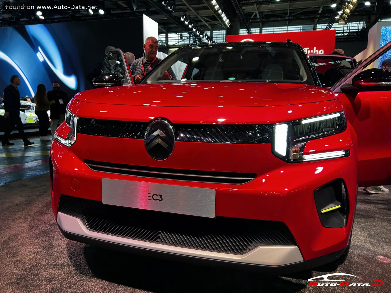 Citroen C3 C3 IV (Phase I, 2024) e-C3 44 kWh (113 лс) Standard Range 2024 -