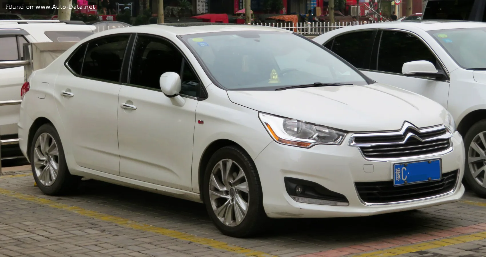 Citroen C4 C4 L Sedan (Phase I, 2012) 1.6 THP (163 лс) Automatic 2012 - 2016