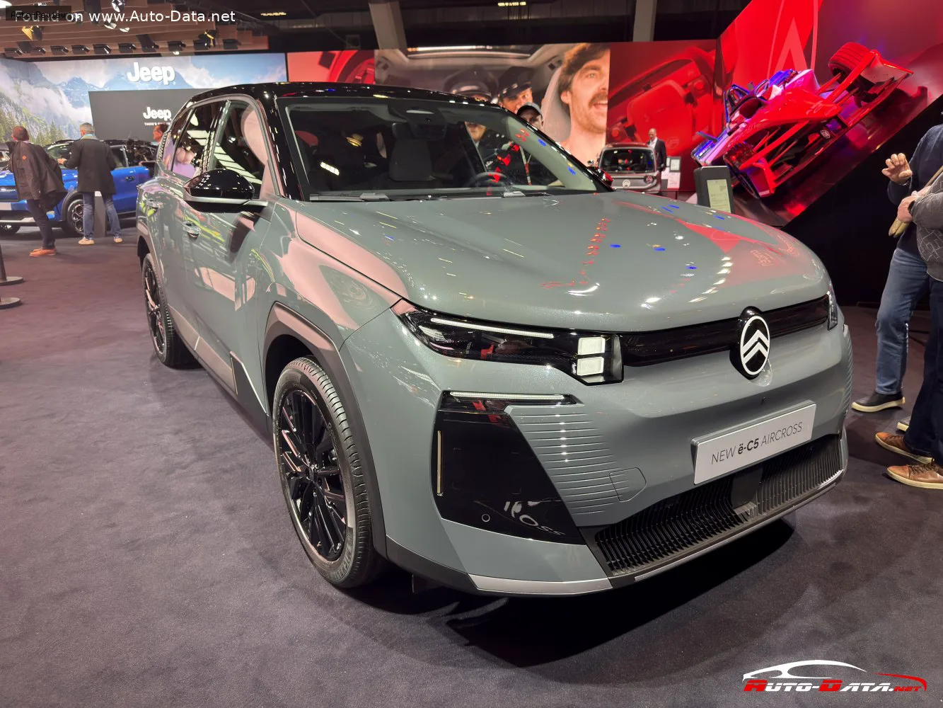 Citroen C5 Aircross C5 Aircross II (Phase I, 2025) e-C5 73 kWh (213 лс) Komfort Range 2025 -