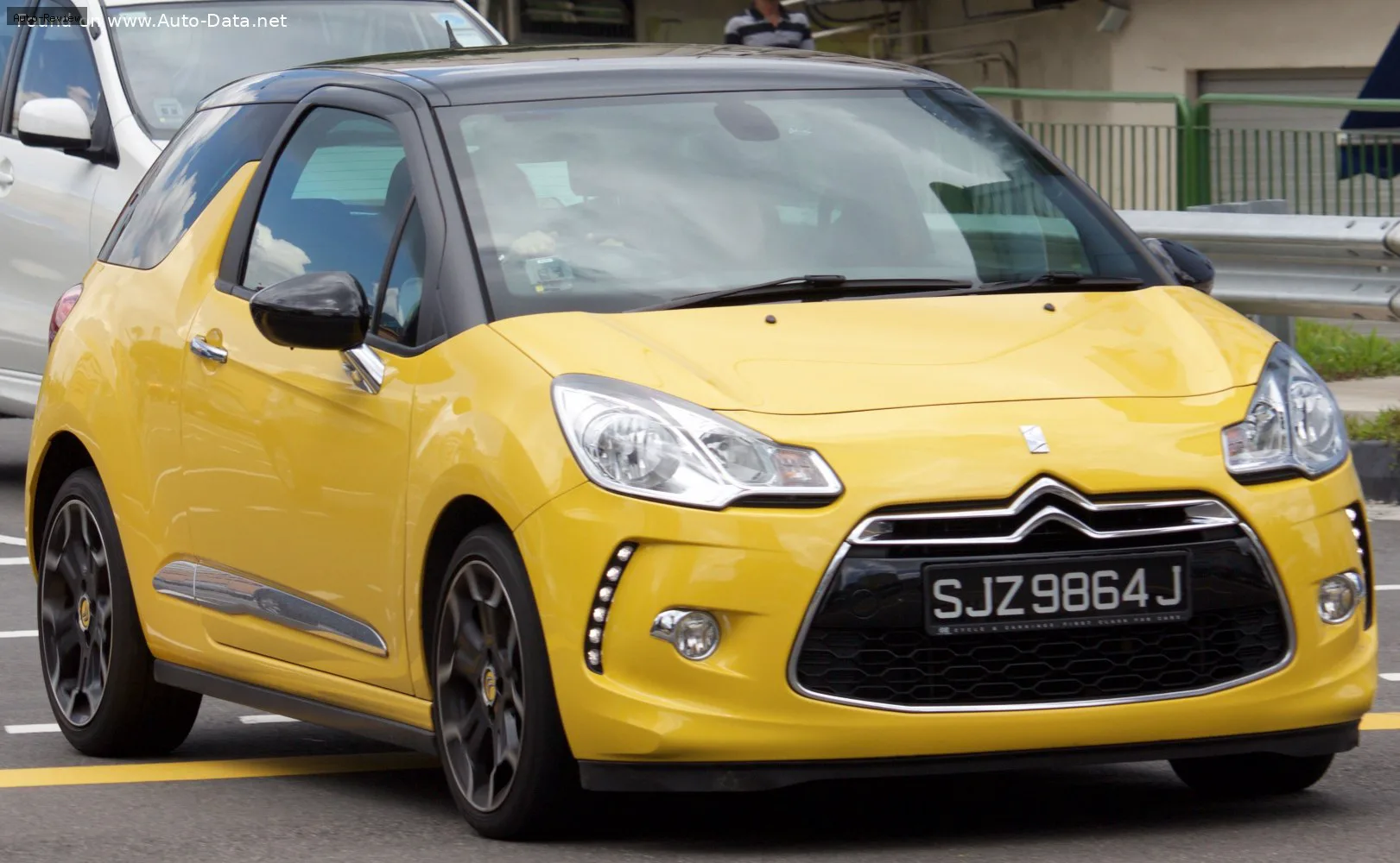Citroen DS3 DS 3 (Phase I) 1.2 VTi PureTech (82 лс) 2012 - 2014 — фото 3