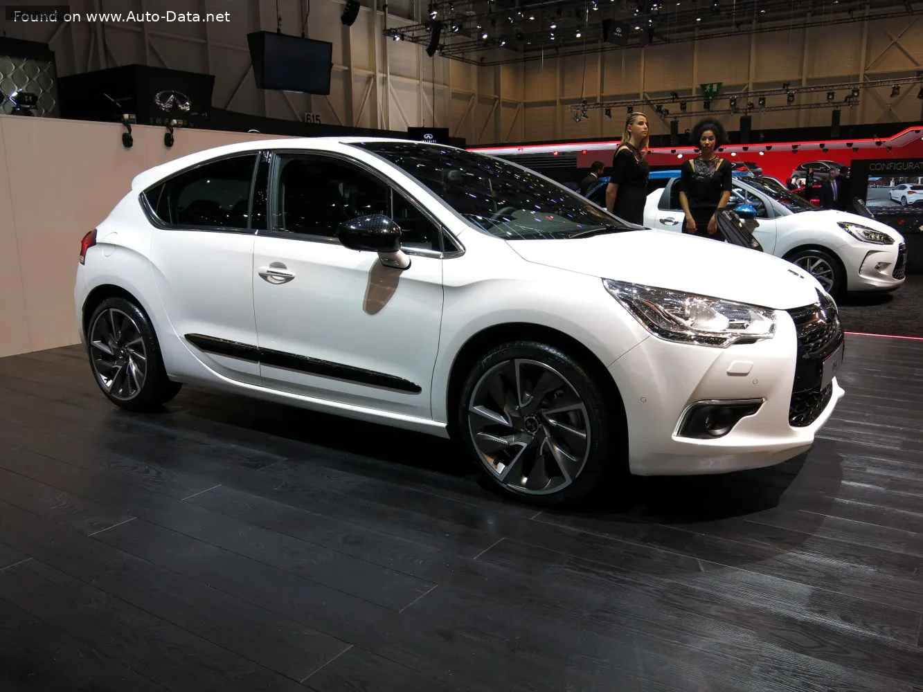 Citroen DS4 DS4 1.6 HDi (112 лс) 2011 - 2012