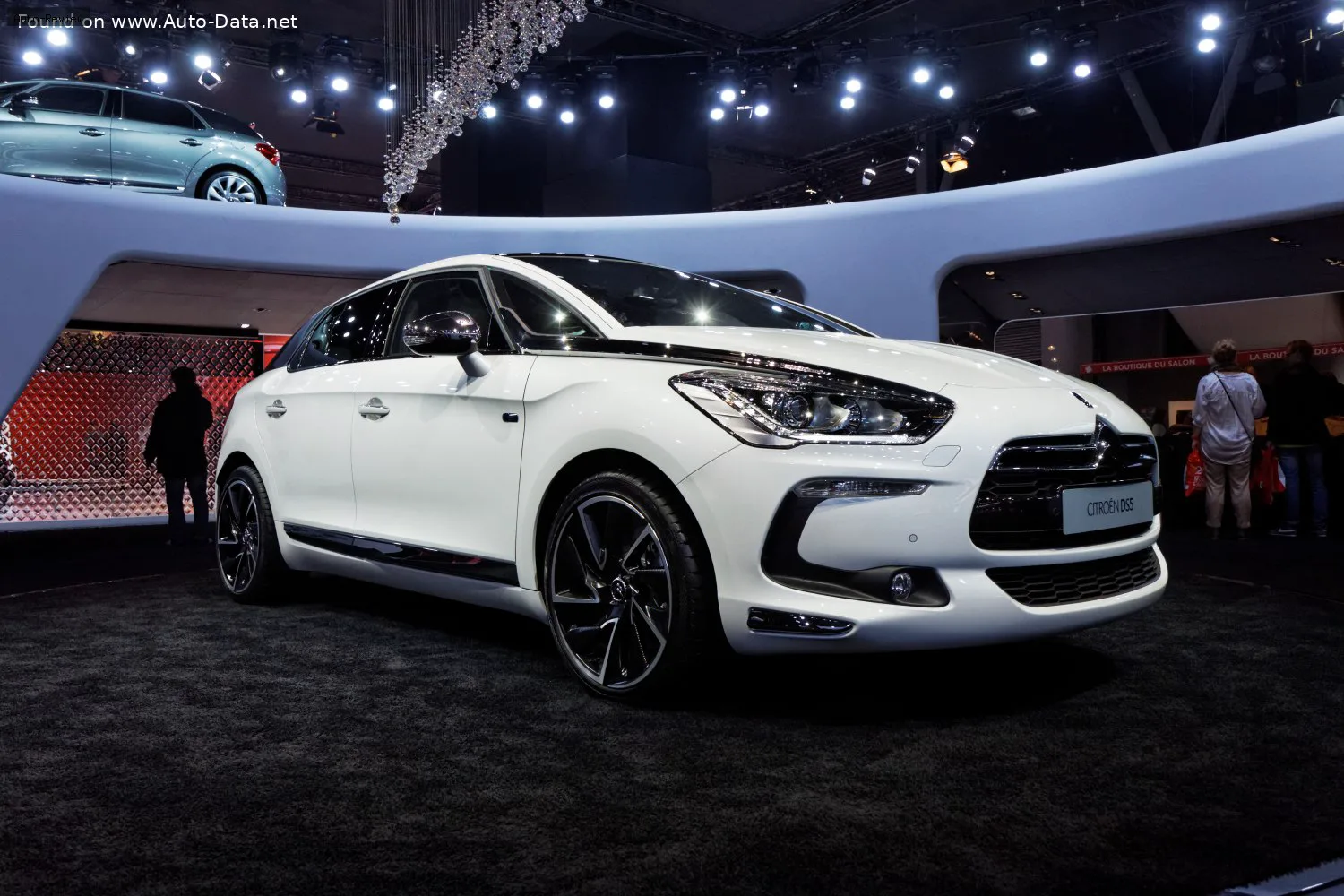 Citroen DS5 DS5 2.0 Hybrid4 (200 лс) Airdream 2012 - 2015