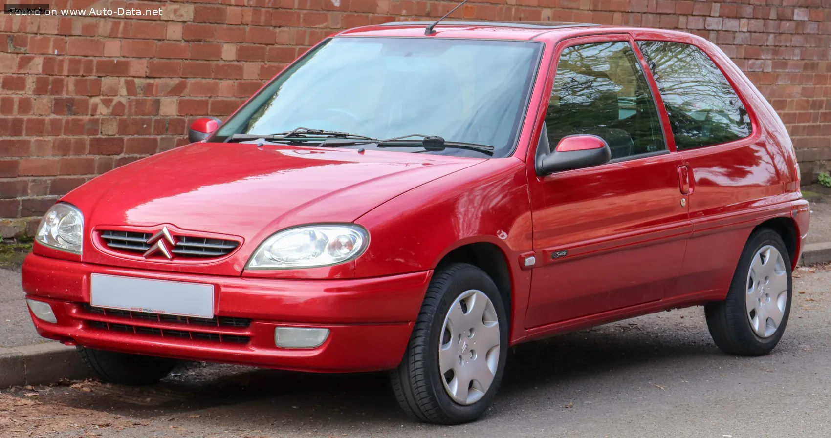 Citroen Saxo Saxo (Phase II, 1999) 3-door 1.1 (60 лс) 1999 - 2003
