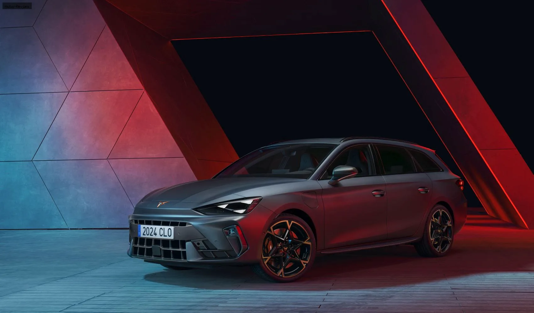Cupra Leon Leon Sportstourer (facelift 2024) 1.5 TSI (150 лс) 2024 -