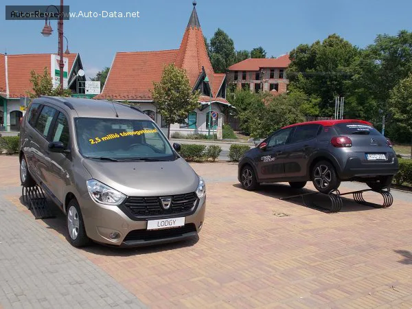Dacia Lodgy Lodgy (facelift 2017) 1.3 TCe (131 лс) 2019 - — фото 2
