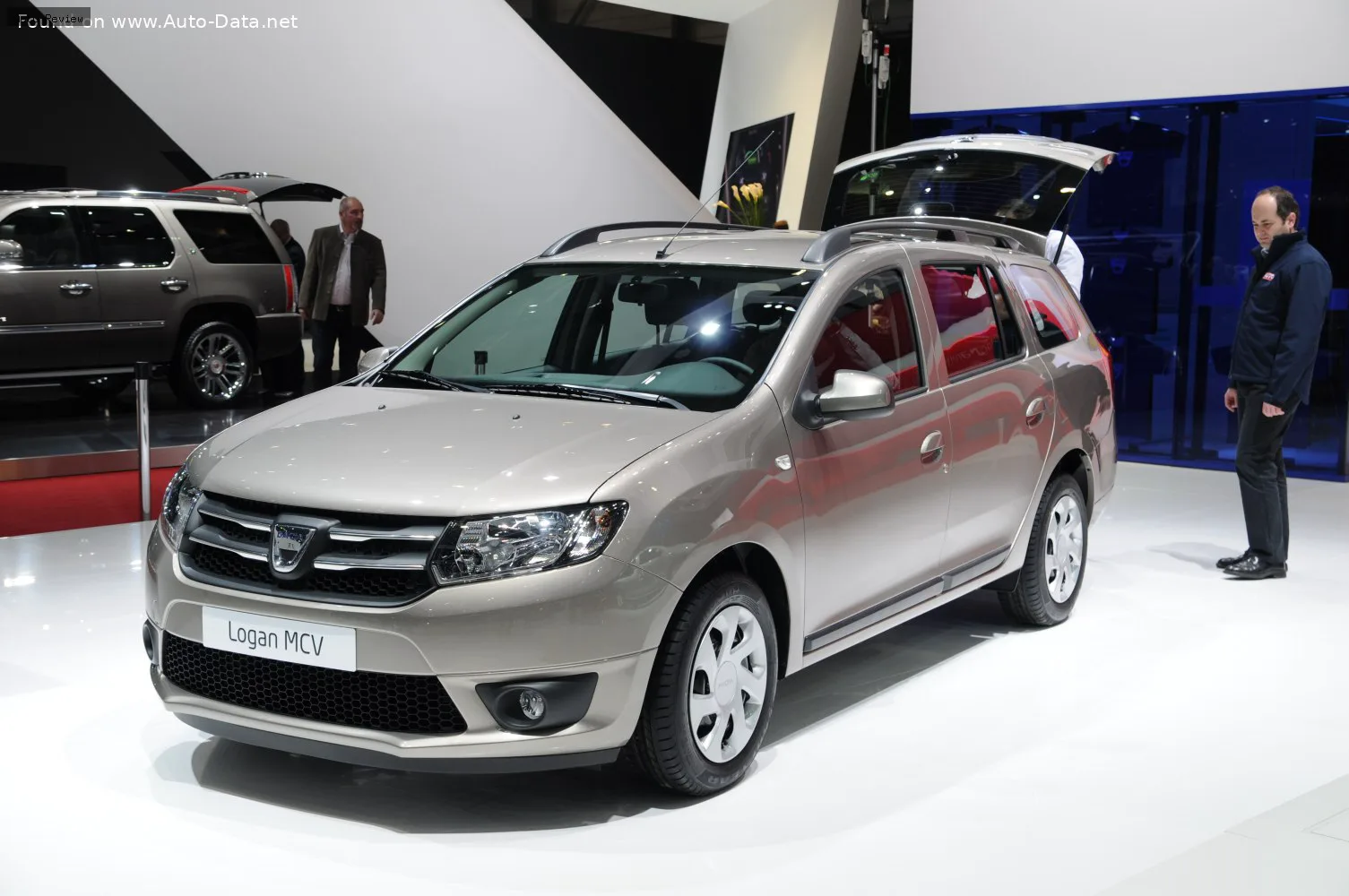 Dacia Logan Logan II MCV 1.2 (75 лс) 2013 - 2015