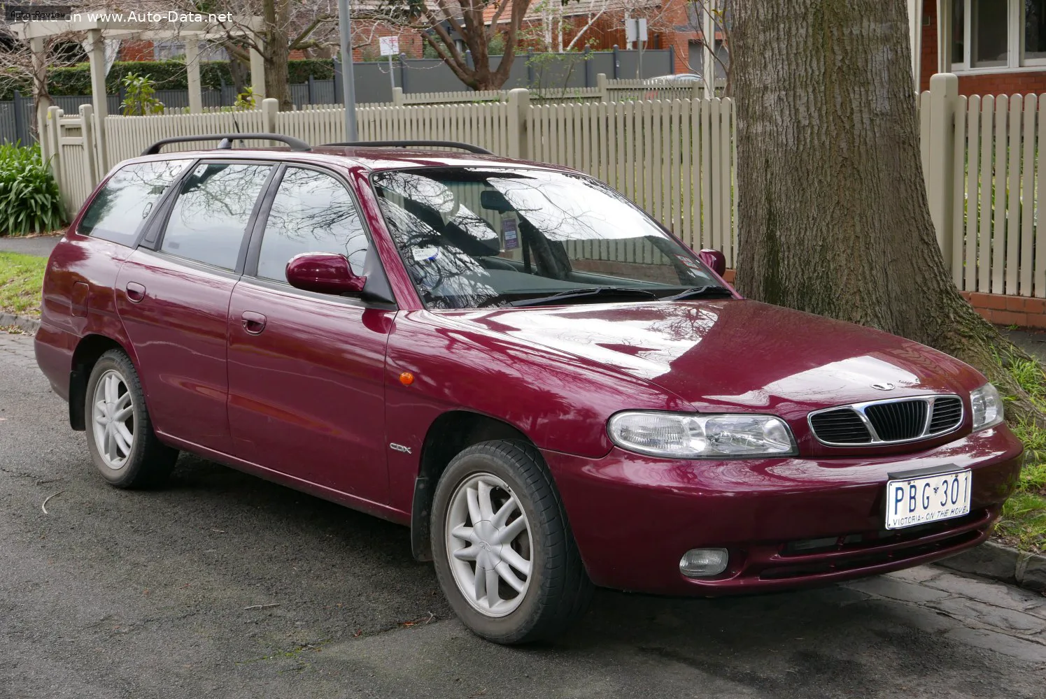 Daewoo Nubira Nubira Wagon (KLAJ) 1.6 i 16V (106 лс) Automatic 1997 - 2001