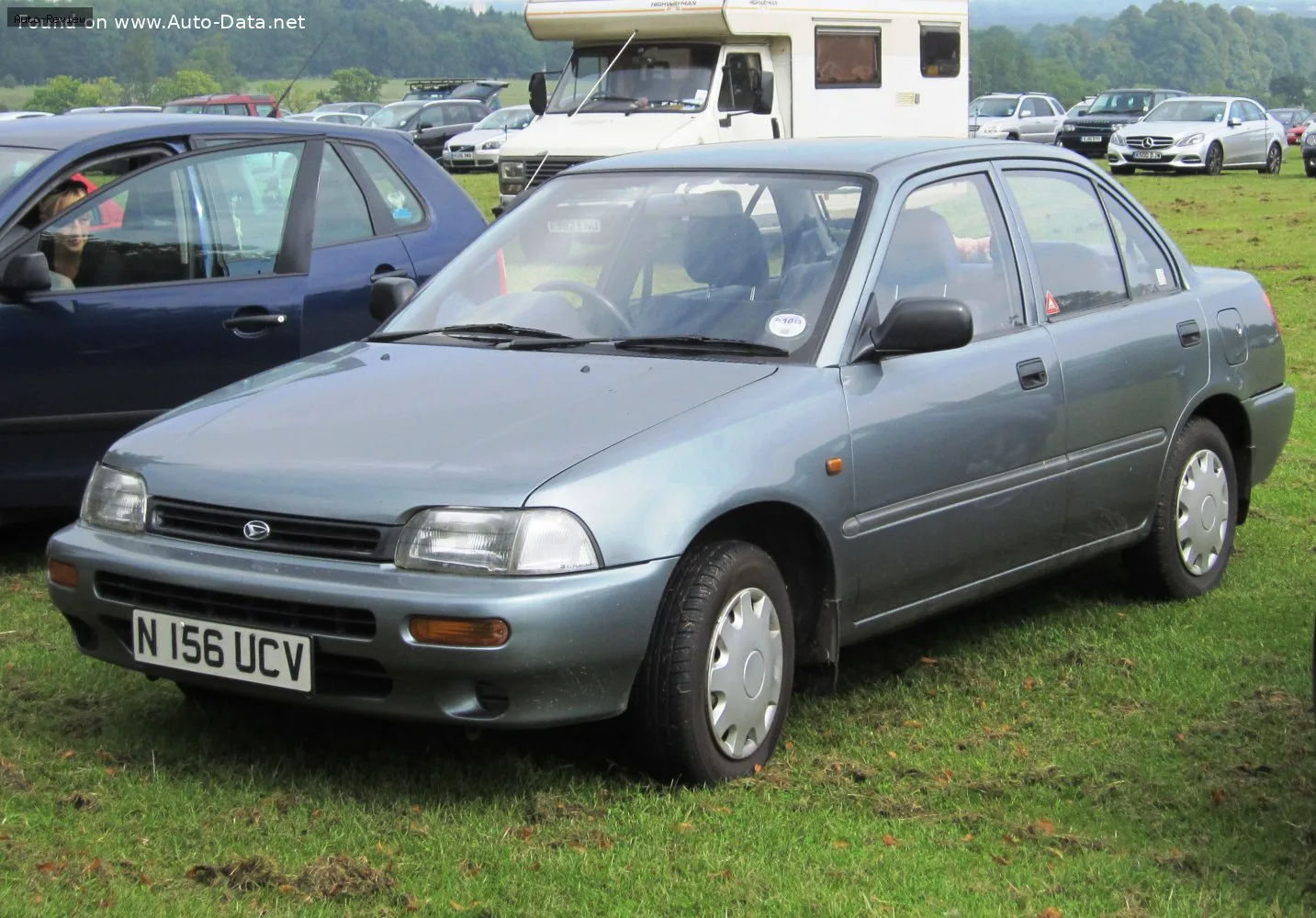 Daihatsu Charade Charade IV (G200) 1.5 i 16V SX 4WD (90 лс) 1994 - 2000