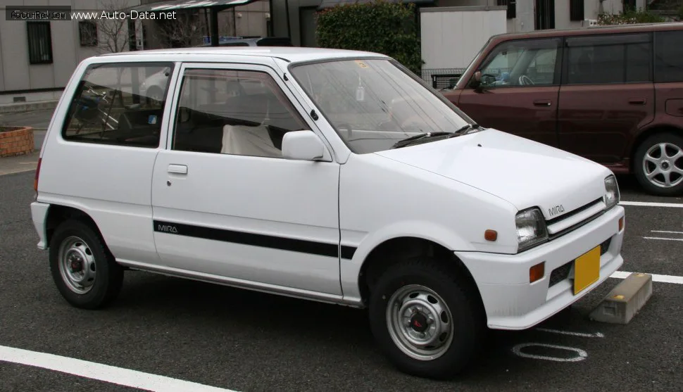 Daihatsu Cuore Cuore (L80,L81) 0.8 (L80) (44 лс) 1985 - 1990