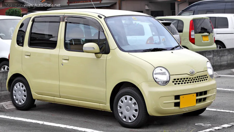 Daihatsu Move Move Latte (L55) 0.7 i 12V (58 лс) 2003 - 2009