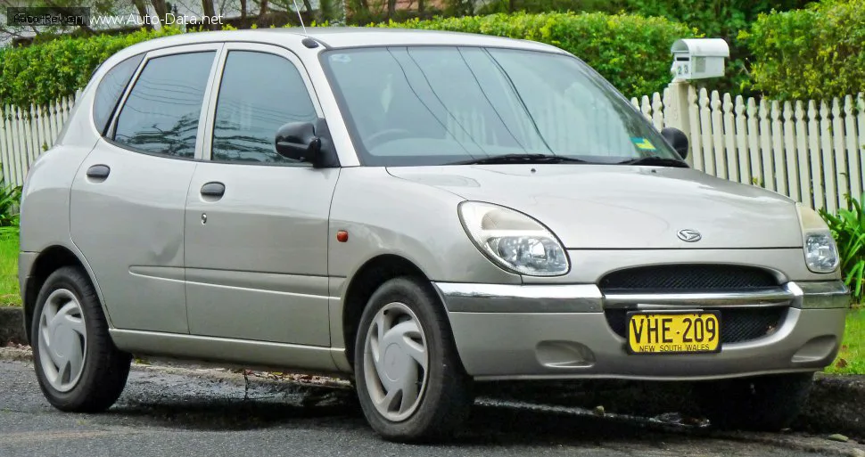 Daihatsu Storia Storia (M1) 1.0 i (64 лс) 1998 - 2004