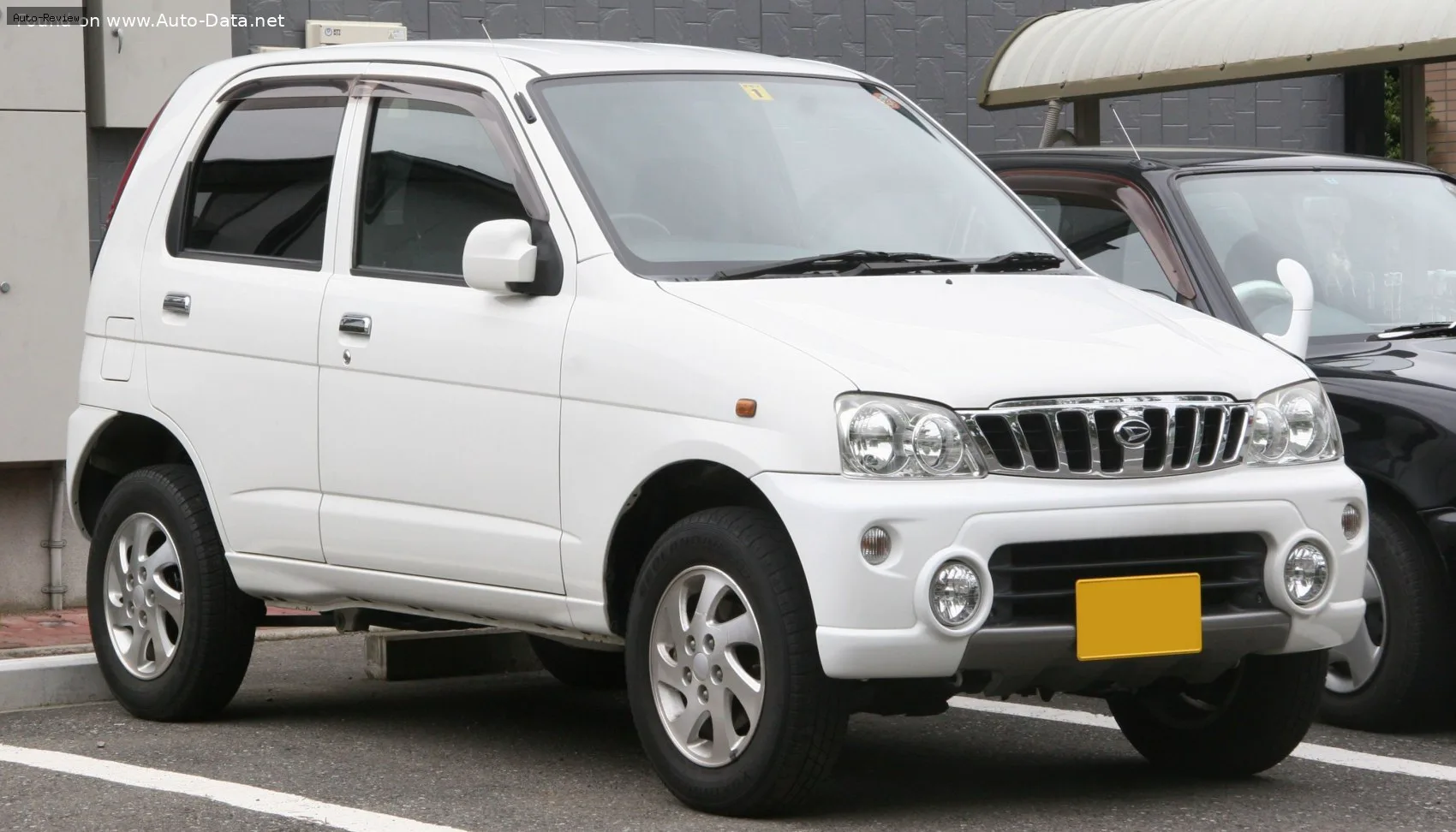 Daihatsu Terios Terios KID 0.7 i 12V CL (60 лс) Automatic 1998 - 2006