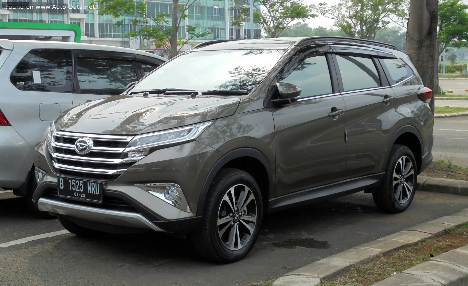 Daihatsu Terios Terios III (F800) 1.5 (104 лс) Automatic 2018 - 2023
