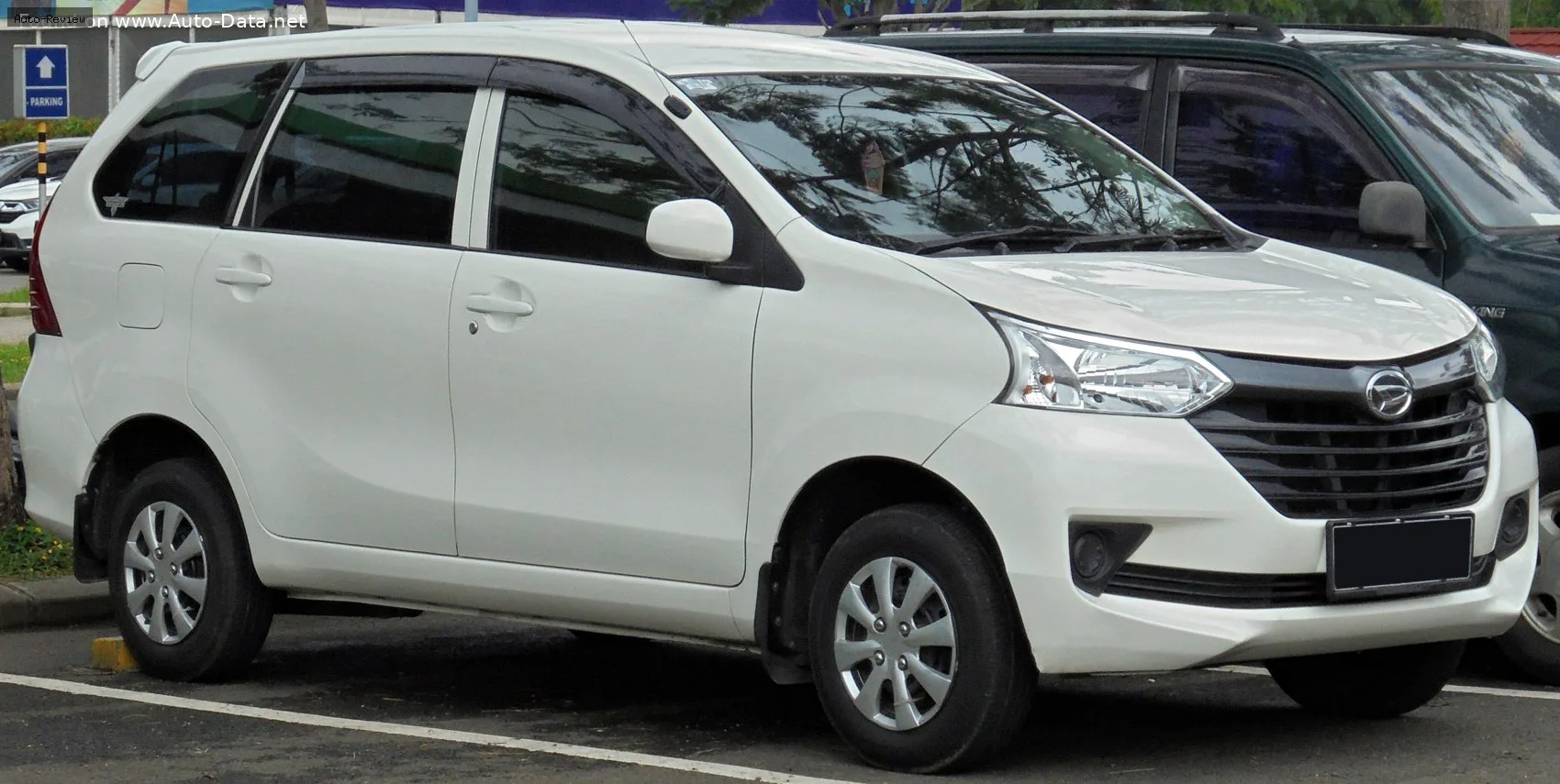 Daihatsu Xenia Xenia II (F650, facelift 2015) 1.3 (97 лс) 2015 - 2019