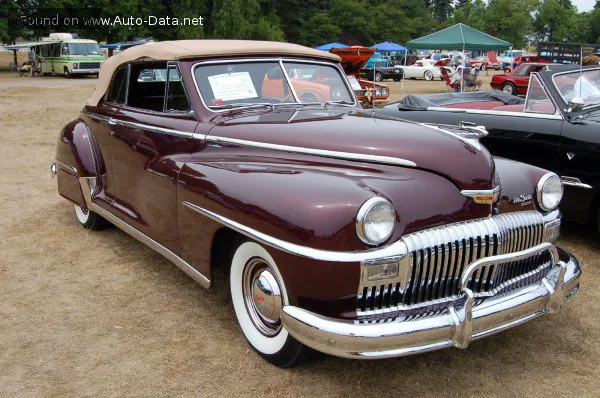 DeSoto Custom Custom Club Coupe 3.9 (109 лс) Tip-Toe Shift 1946 - 1949 — фото 4