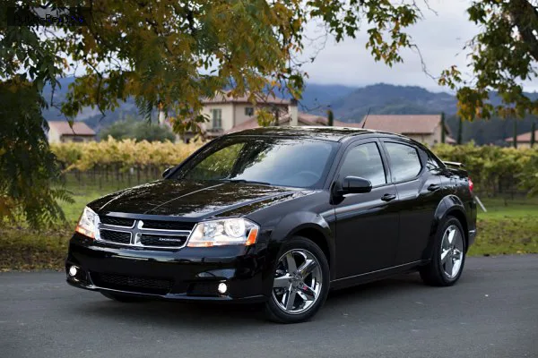 Dodge Avenger Avenger Sedan (facelift 2010) 3.6 V6 (283 лс) Autostick 2010 - 2014 — фото 2