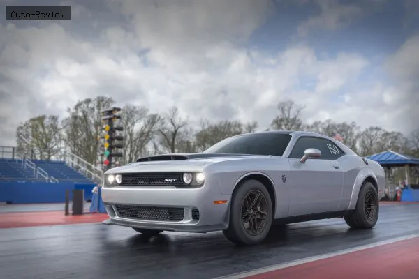 Dodge Challenger Challenger III (facelift 2014) SRT Demon 170 6.2 HEMI V8 (900/1025 лс) Ethanol TorqueFlite 2023 - 2023 — фото 2