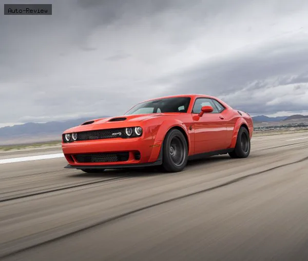 Dodge Challenger Challenger III (facelift 2014) SRT Super Stock 6.2 HEMI V8 (807 лс) TorqueFlite 2019 - 2023 — фото 2