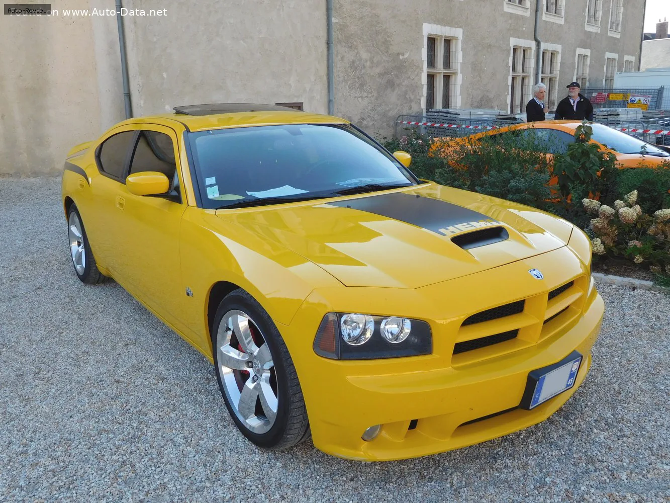 Dodge Charger Charger VI (LX) R/T 5.7 (375 лс) Automatic 2009 - 2010
