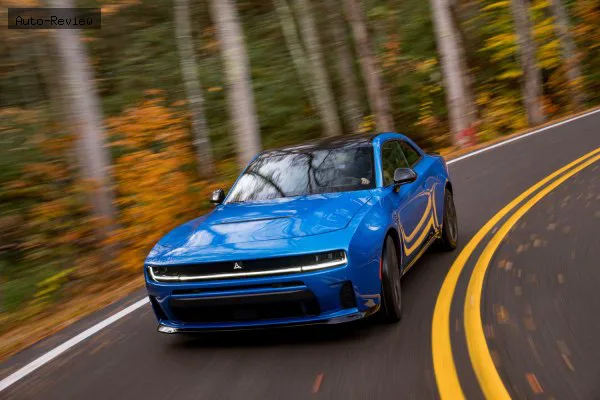 Dodge Charger Charger VIII 2-Door SIXPACK 3.0L (550 лс) AWD Automatic 2025 - — фото 4