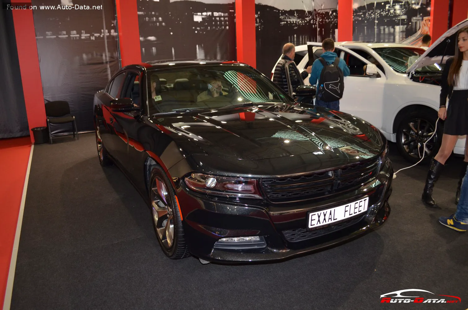 Dodge Charger Charger VII (LD, facelift 2015) SXT 3.6 Pentastar V6 (292 лс) Automatic 2015 - 2019
