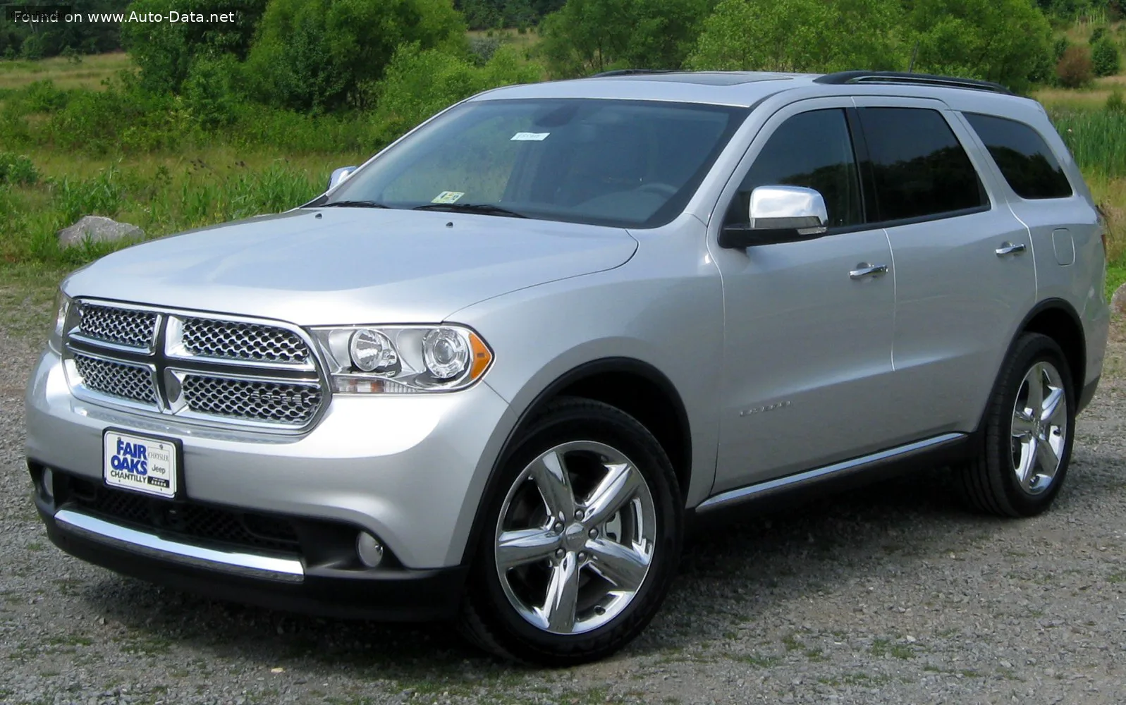Dodge Durango Durango III (WD) 5.7 V8 (360 лс) AWD 2010 - 2014