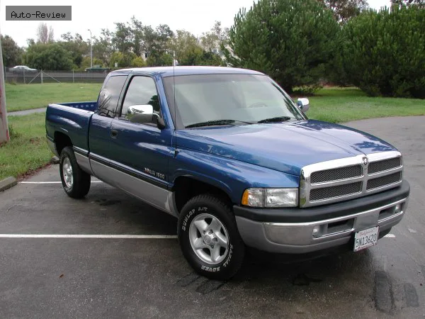 Dodge RAM Ram 1500 Club Cab Short Bed (BR/BE) 5.2 V8 (220 лс) 4x4 1993 - 1998 — фото 4
