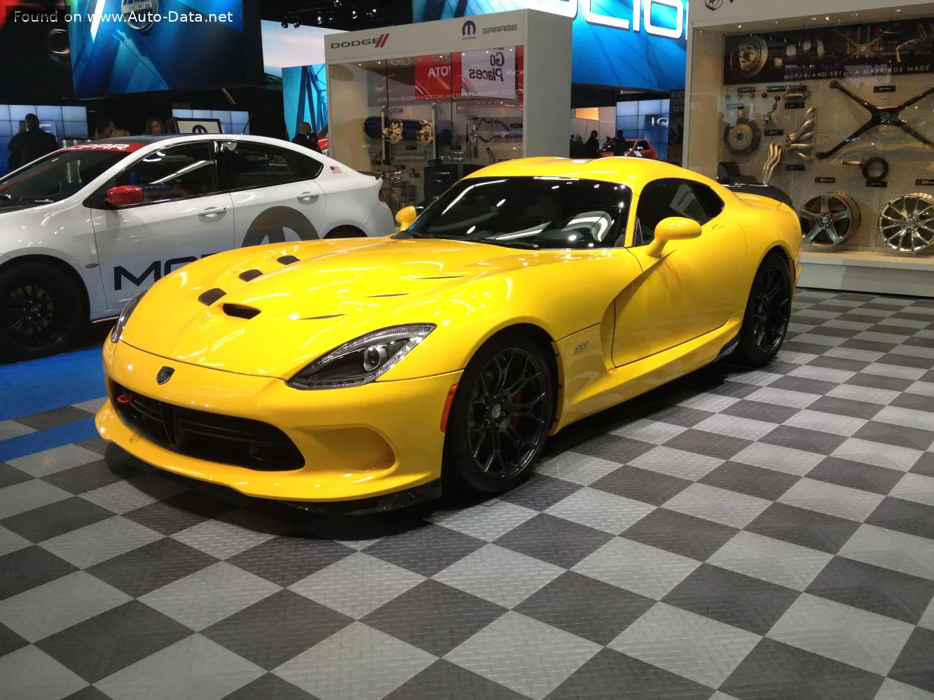 Dodge Viper Viper VX GTS 8.4i V10 20V (649 лс) 2013 - 2017